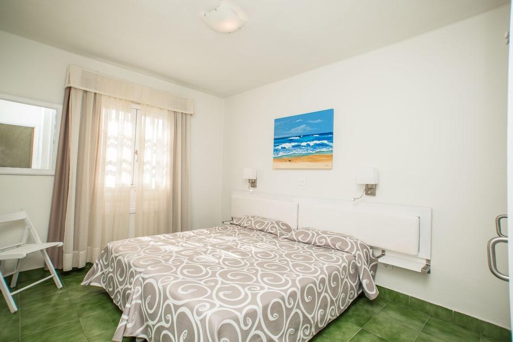 Apartamentos Livvo Las Gaviotas Puerto del Carmen  Exterior photo