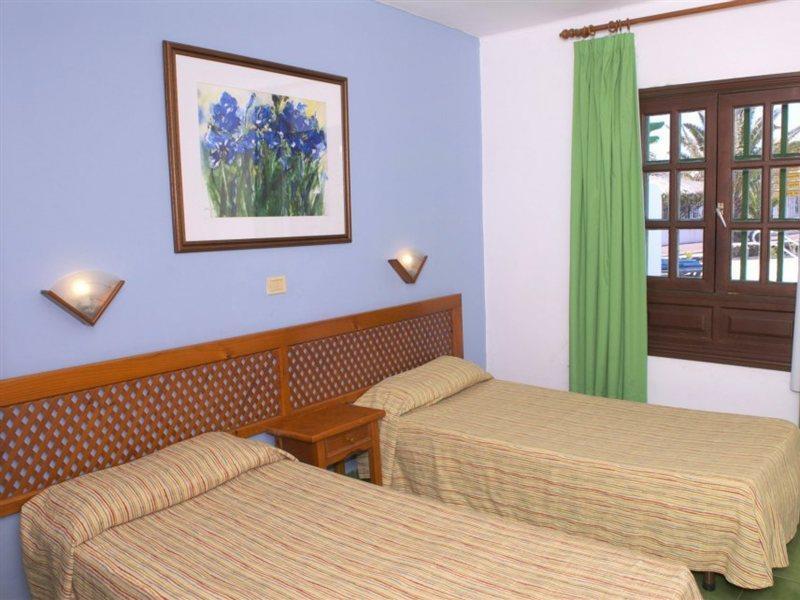 Apartamentos Livvo Las Gaviotas Puerto del Carmen  Exterior photo